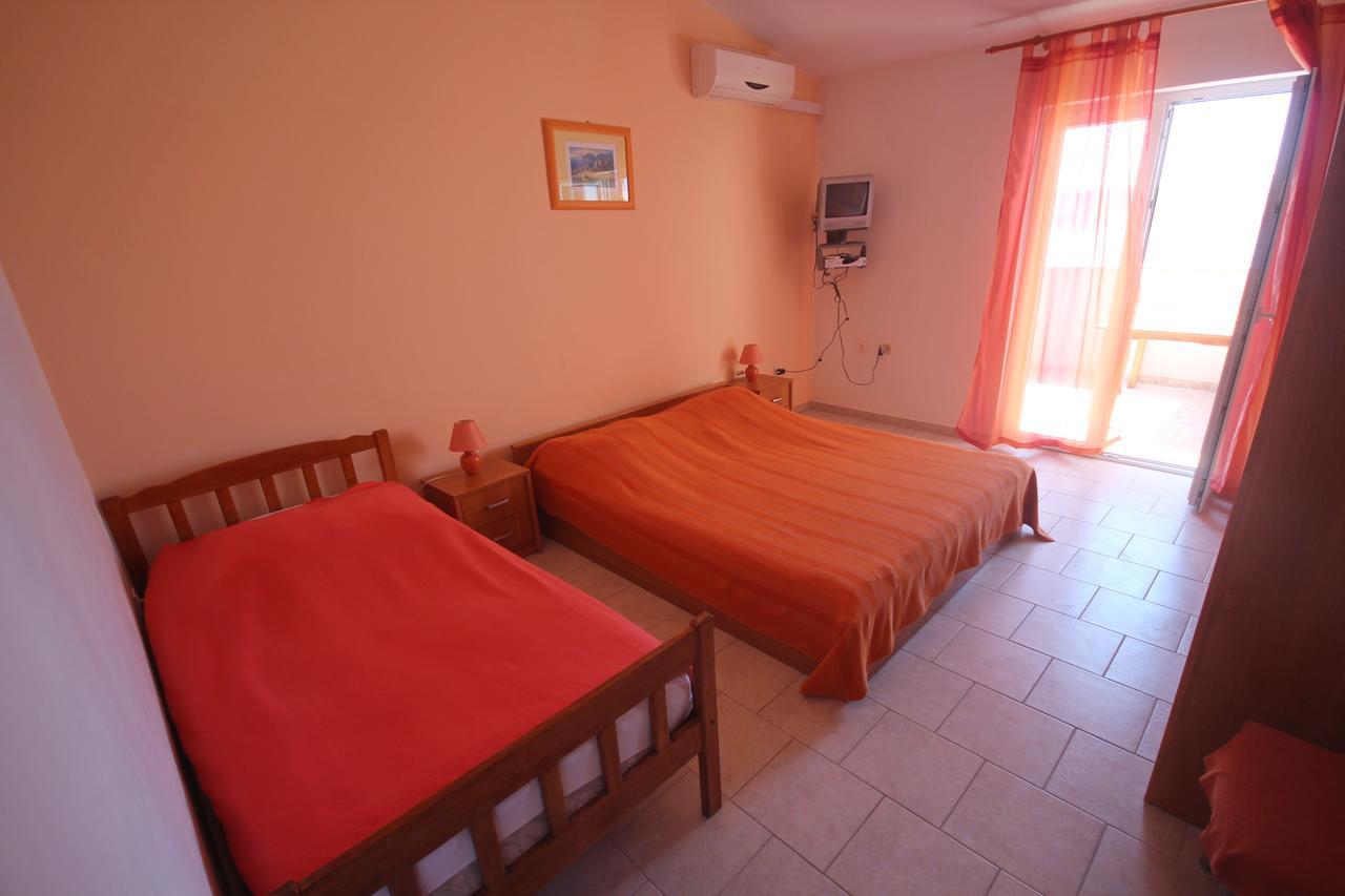 Apartment Njaco Ražanac